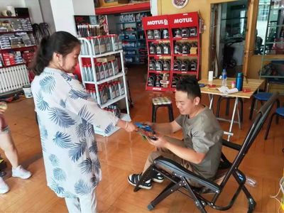 繁荣街道胜利社区开展免费发放老鼠药蟑螂药除四害活动